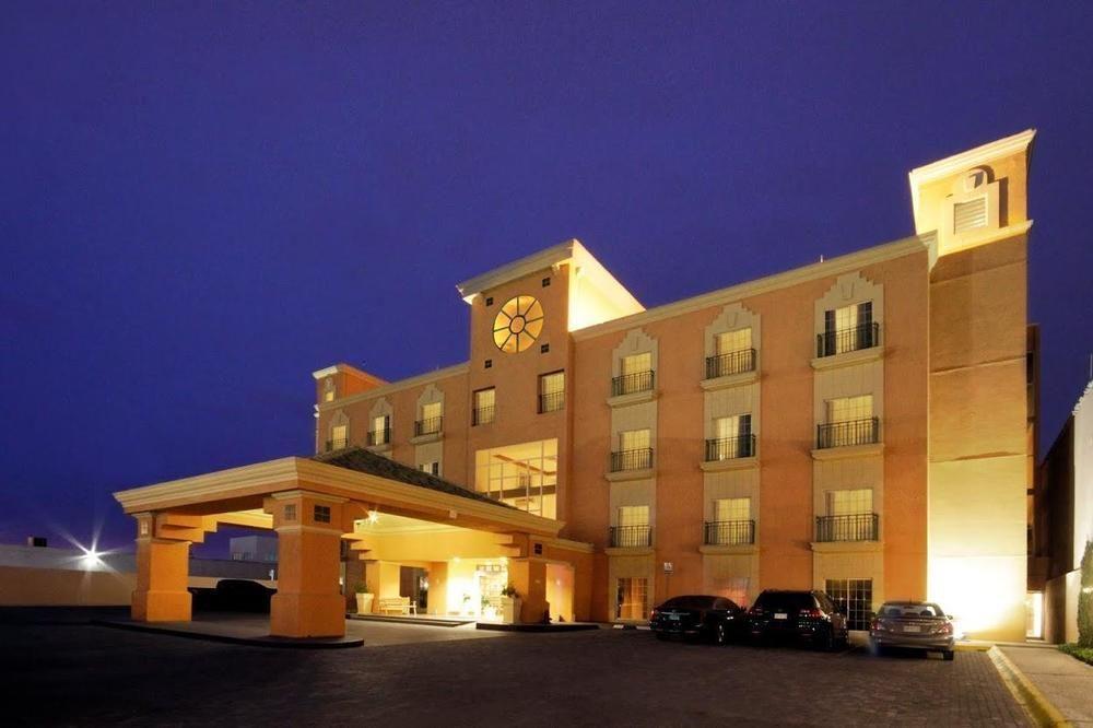 Istay Hotel Сиудад Хуарес Екстериор снимка The Hilton San Antonio Airport