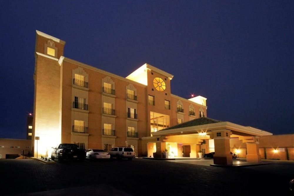 Istay Hotel Сиудад Хуарес Екстериор снимка The Hilton San Marcos