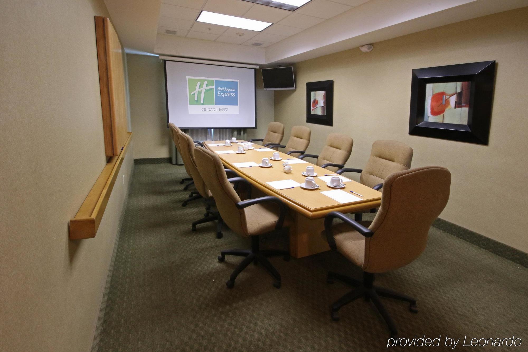 Istay Hotel Сиудад Хуарес Екстериор снимка A typical boardroom