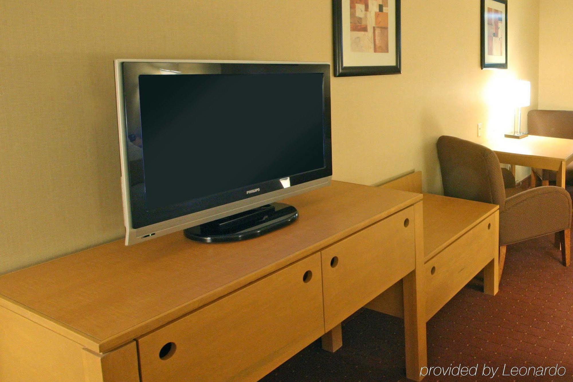 Istay Hotel Сиудад Хуарес Екстериор снимка A flat-screen television
