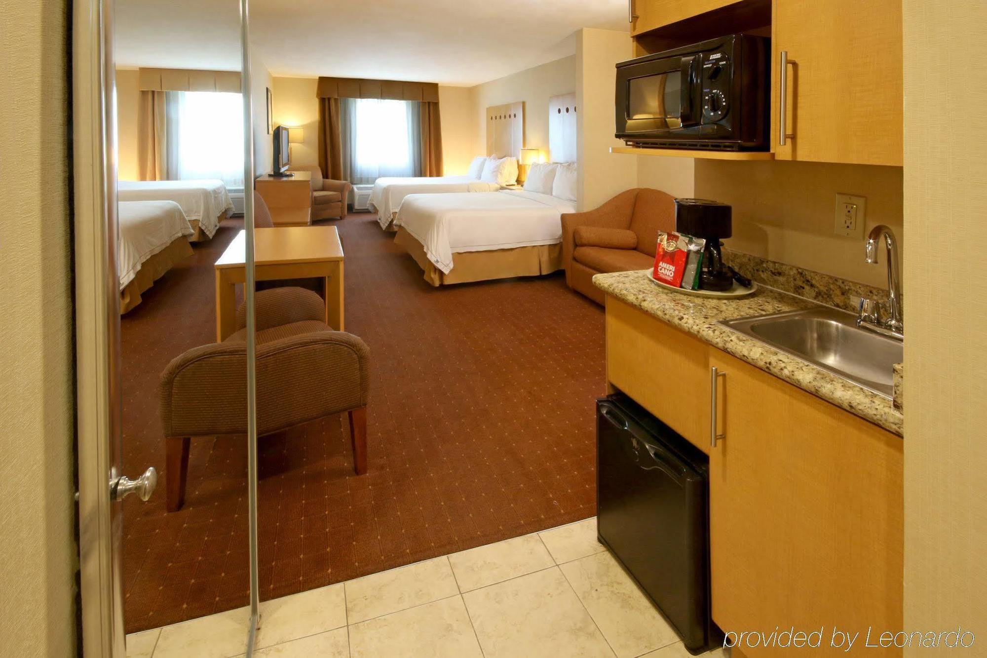 Istay Hotel Сиудад Хуарес Екстериор снимка A typical studio suite